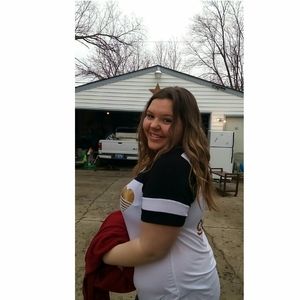 Meet your Posher, Chloe